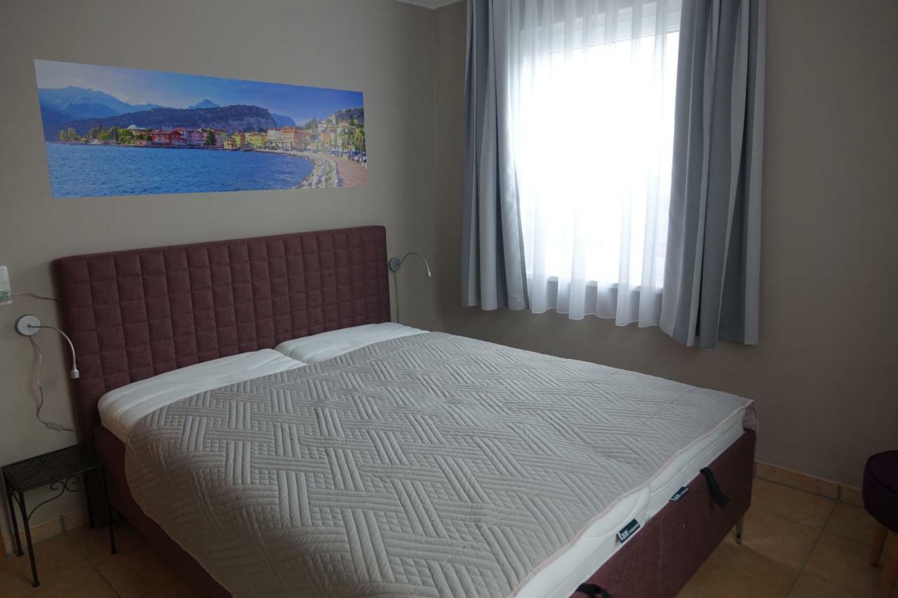 Moderne Ferienwohnung In Potsdam, Sehr Komfortabel, Ruhige Lage Luaran gambar