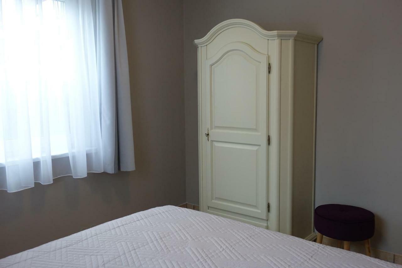 Moderne Ferienwohnung In Potsdam, Sehr Komfortabel, Ruhige Lage Luaran gambar