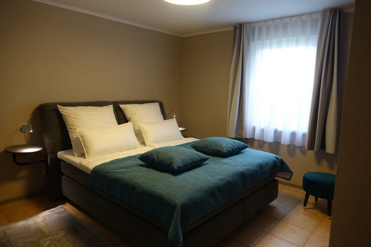 Moderne Ferienwohnung In Potsdam, Sehr Komfortabel, Ruhige Lage Luaran gambar