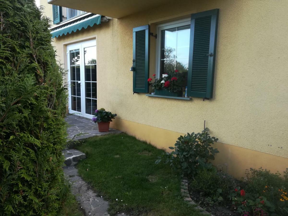Moderne Ferienwohnung In Potsdam, Sehr Komfortabel, Ruhige Lage Luaran gambar